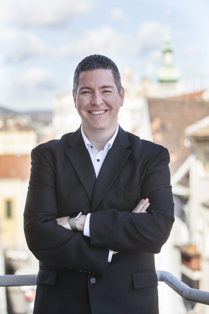 Protechtor előadó - Benedikt Károly